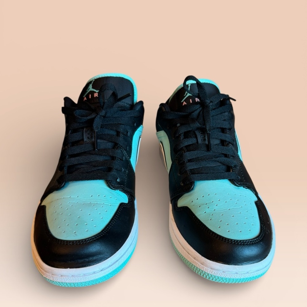 Air Jordan 1 Low SE "Tropical Twist - Picture 2 of 8